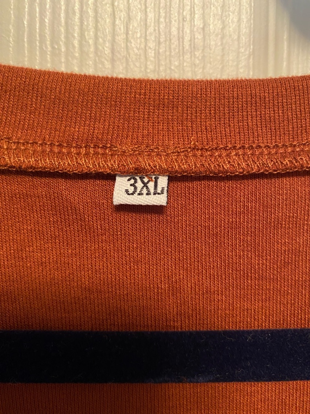 Women's Rust V-Neck Top…size 3XL - Picture 4 of 5